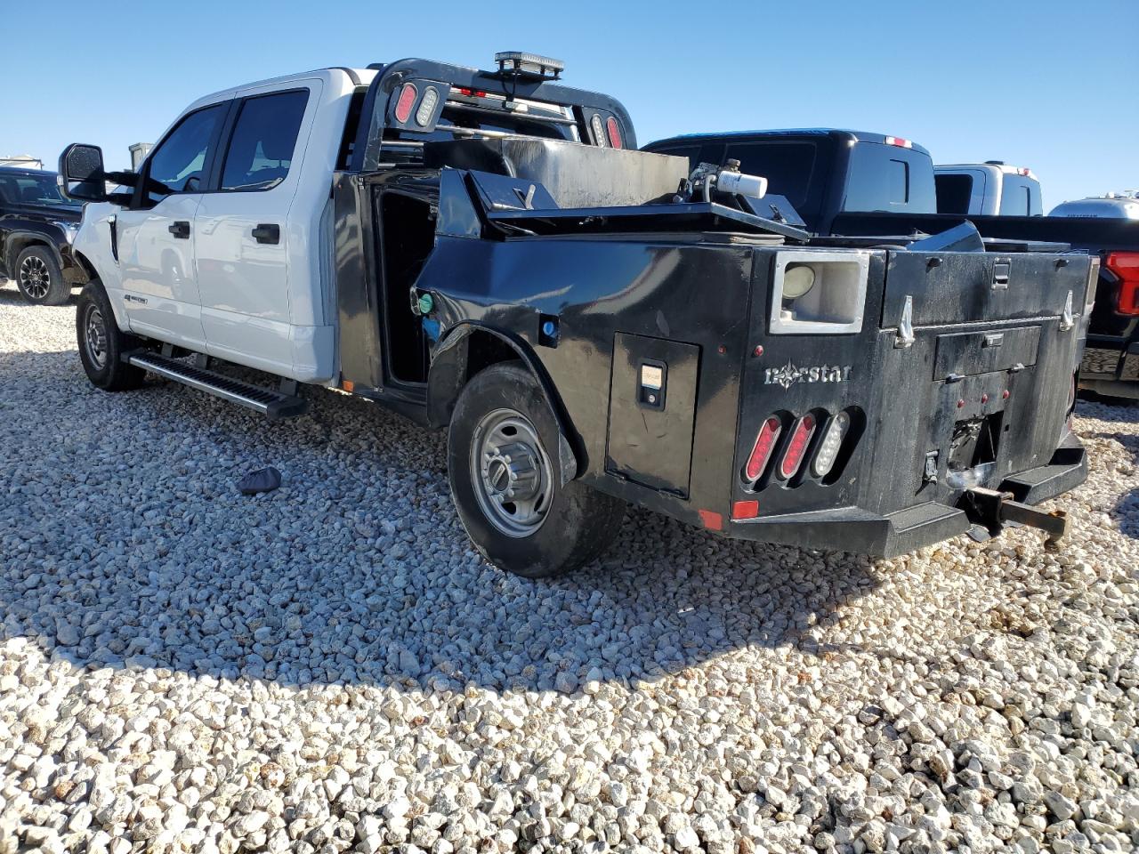 Image 3 of 2022 FORD F350 SUPER DUTY 2022 with VIN 1FT8W3BTXNED45573