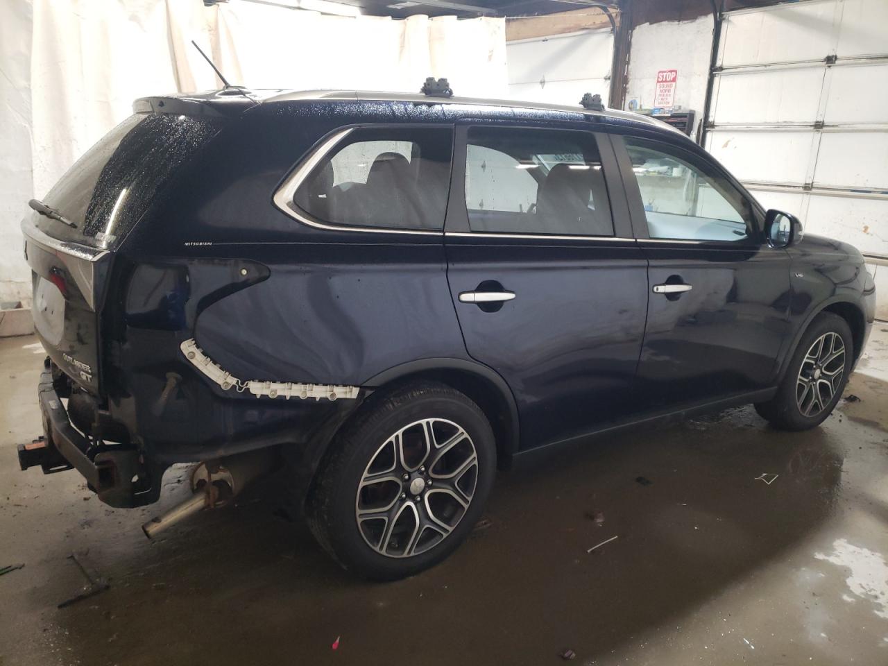 Image 3 of 2015 MITSUBISHI OUTLANDER GT 2015 with VIN JA4JZ4AX1FZ011133
