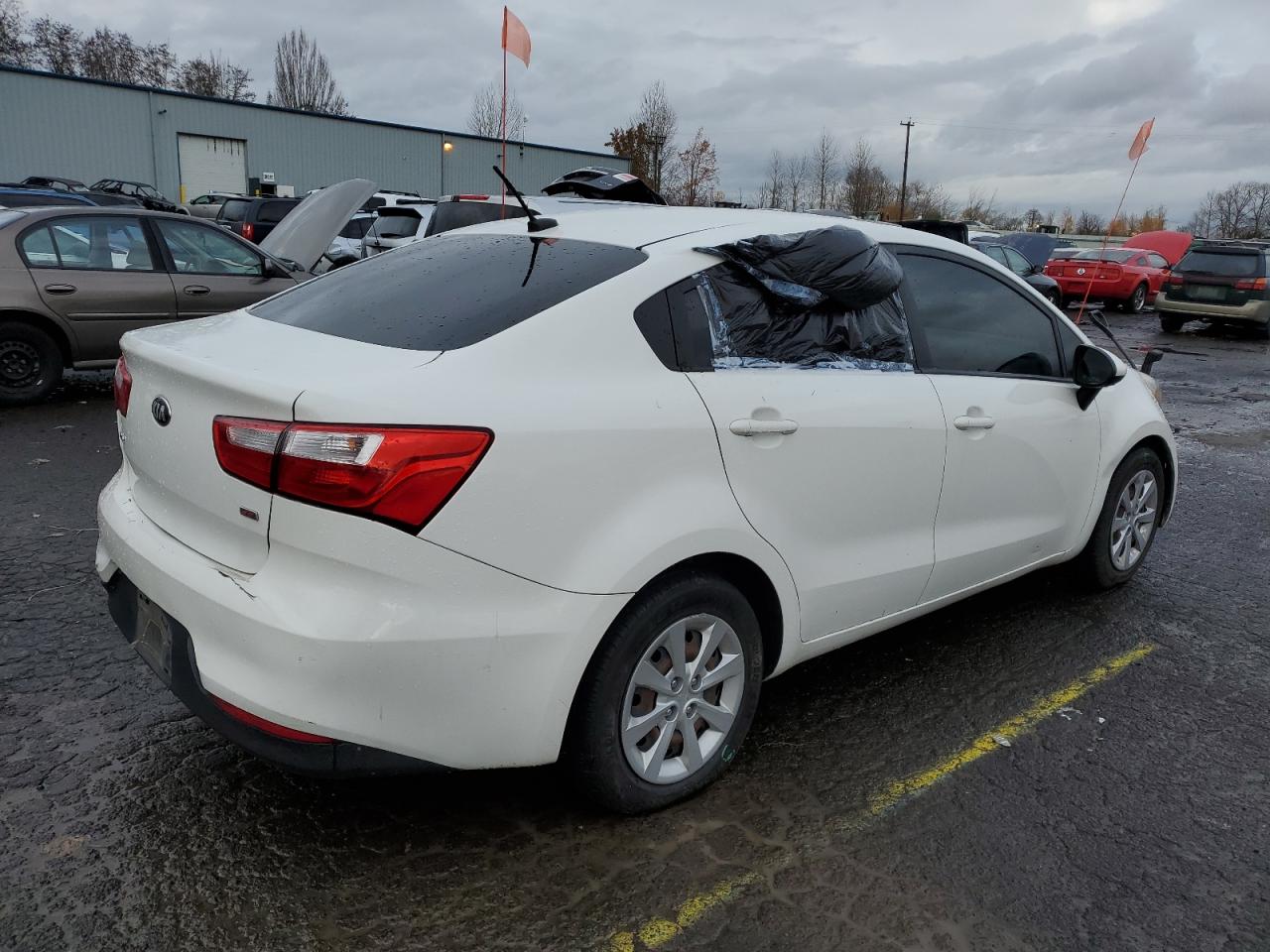 Obraz 3 z 2016 KIA RIO LX 2016 z VIN KNADM4A30G6558974