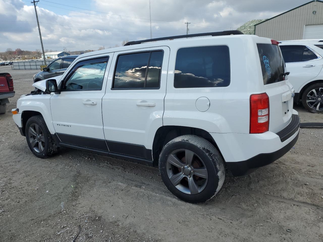 Изображение 2 2015 JEEP PATRIOT LATITUDE 2015 с VIN 1C4NJPFA7FD171907