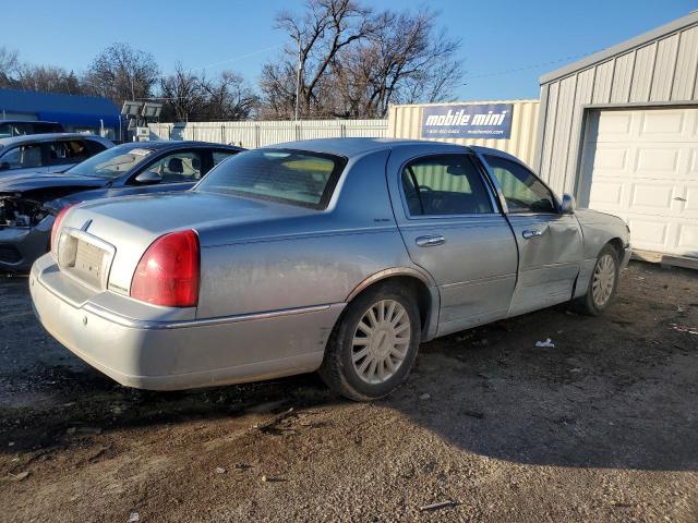 Image 3 of 2005 LINCOLN TOWN CAR SIGNATURE 2005 with VIN 1LNHM81W85Y672059