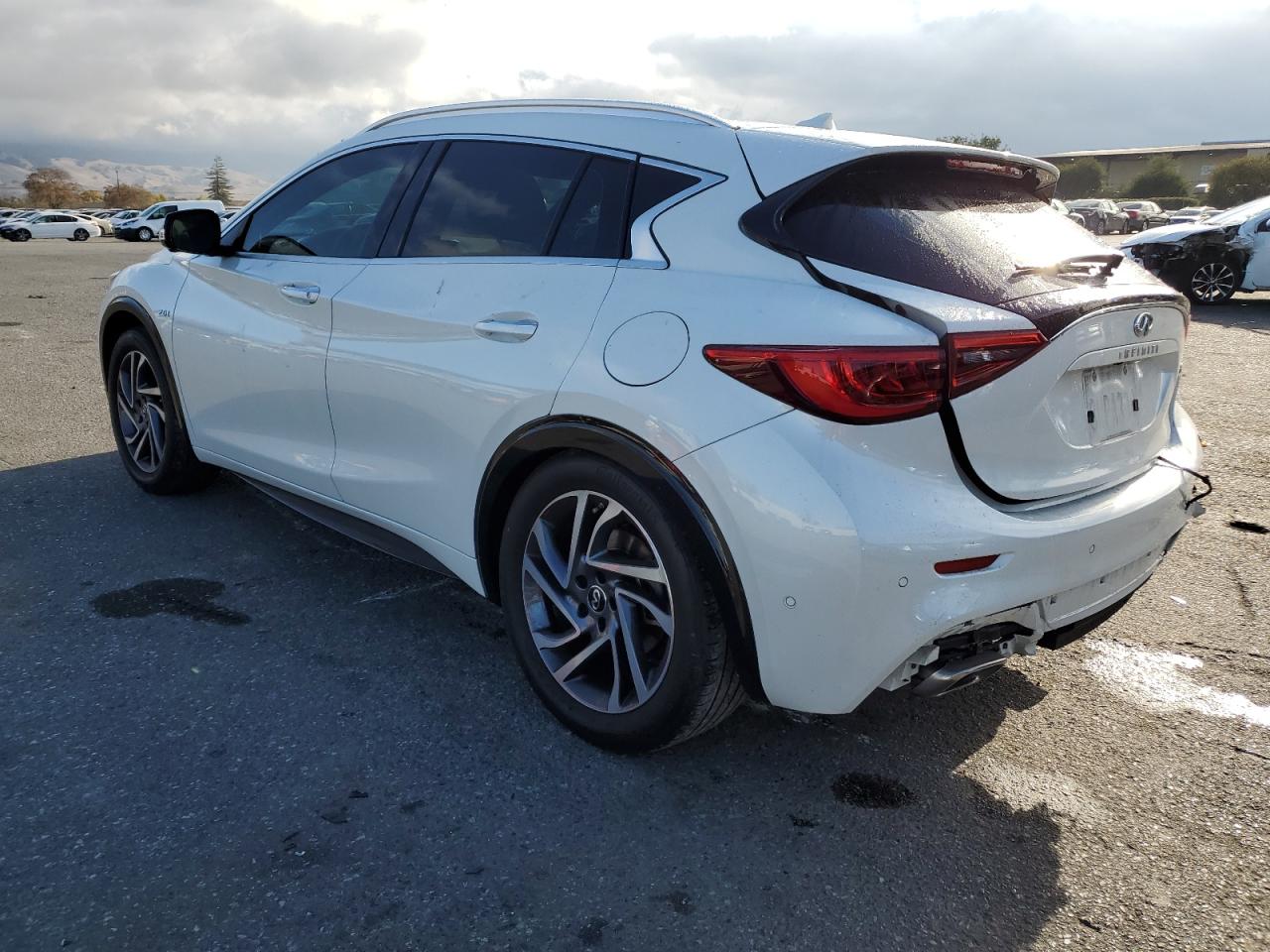 Image 2 of 2017 INFINITI QX30 BASE 2017 with VIN SJKCH5CP8HA031317