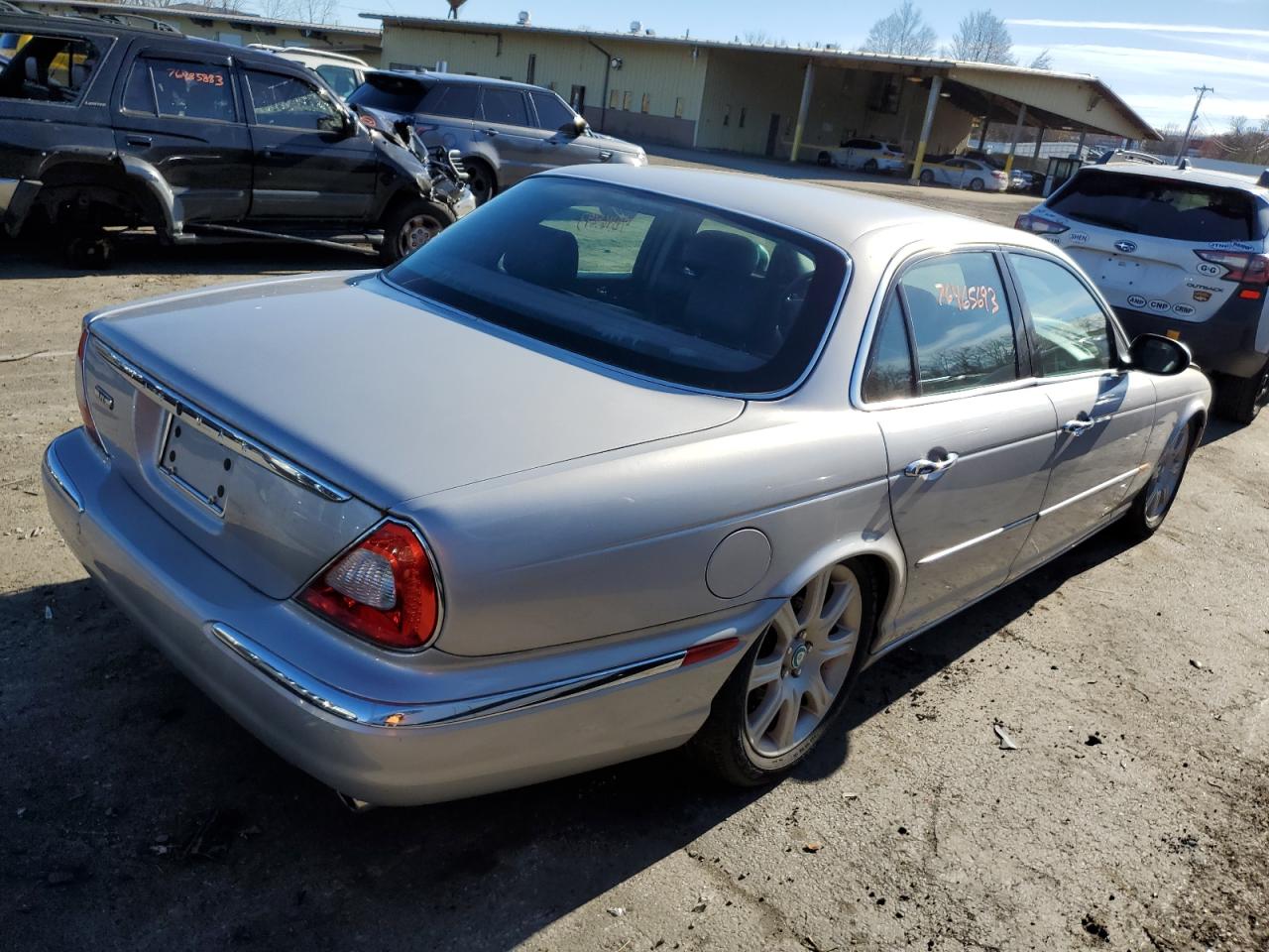 Image 3 of 2004 JAGUAR XJ8  2004 with VIN SAJWA71C94SG33961