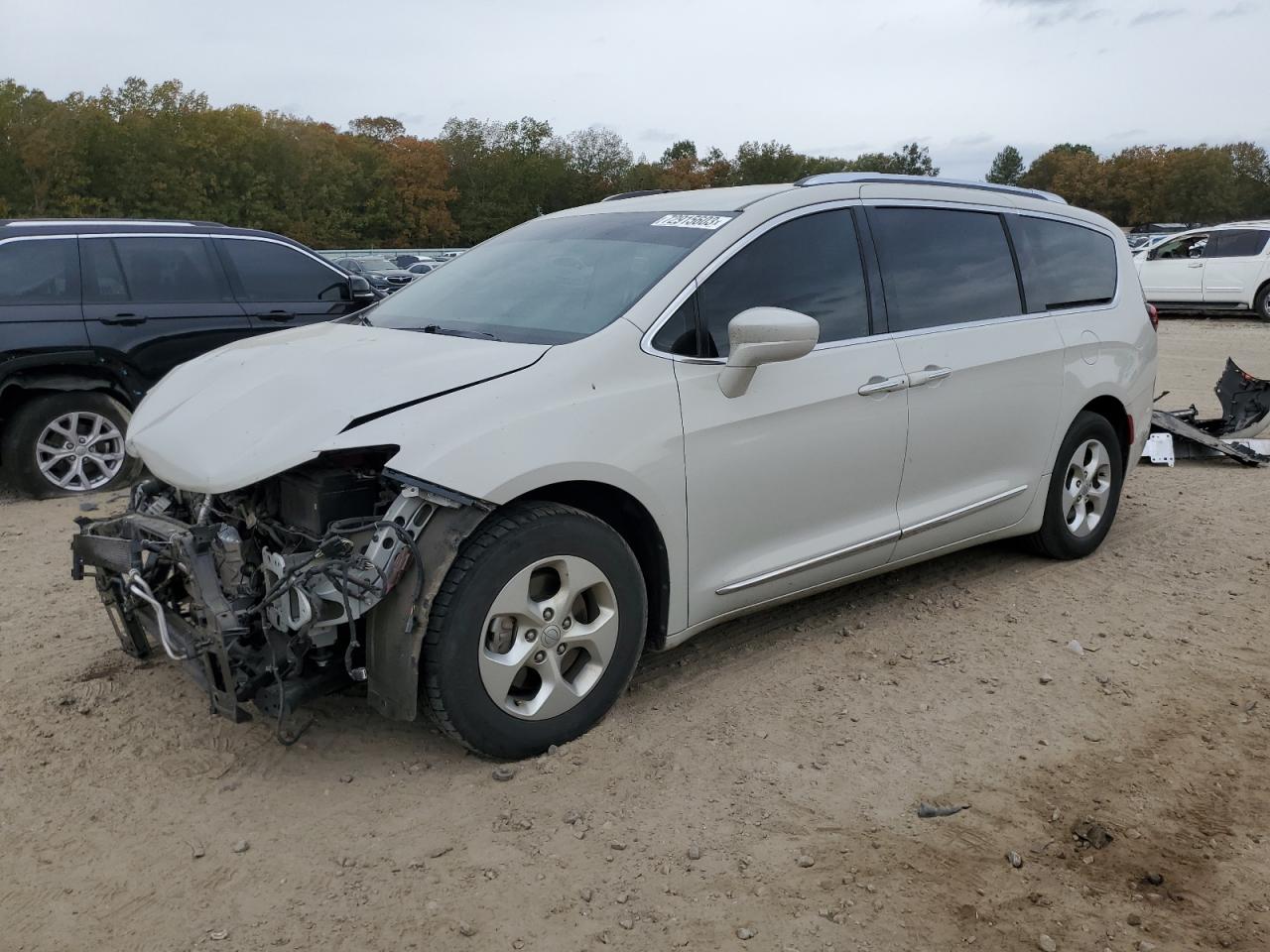 2017 CHRYSLER PACIFICA TOURING L PLUS 2017 image