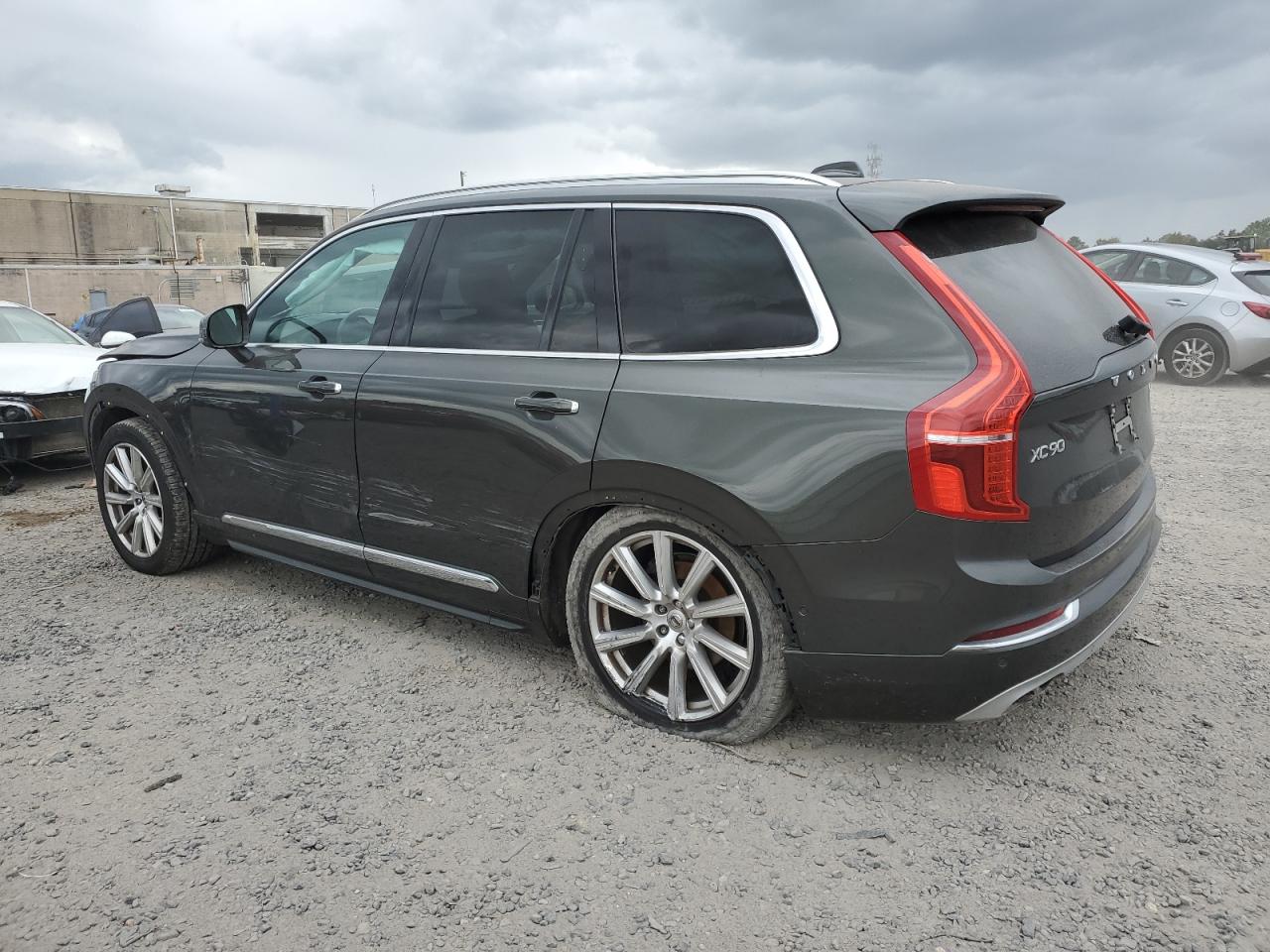 Image 2 of 2018 VOLVO XC90 T6 2018 with VIN YV4A22PLXJ1199741