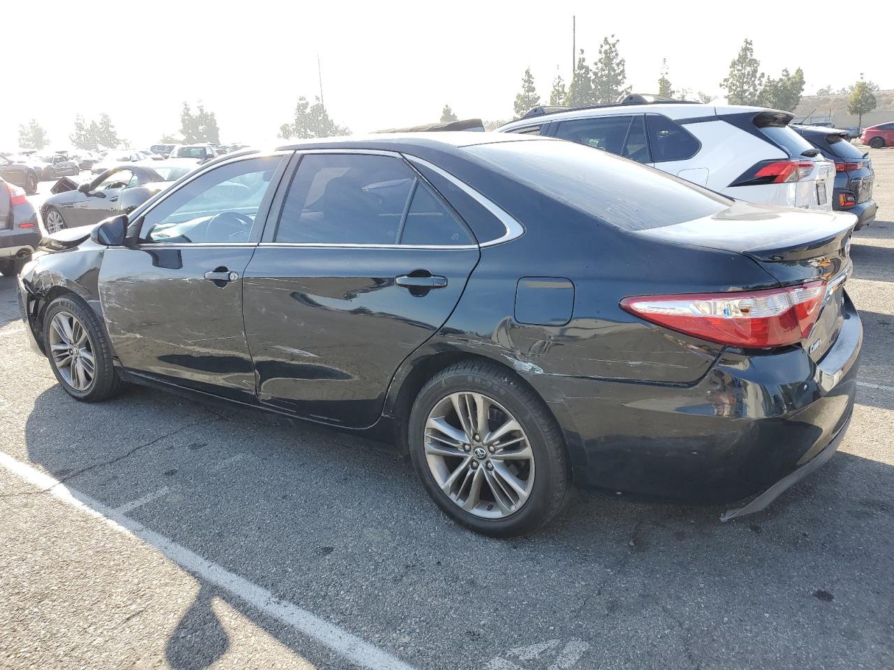 Obraz 2 z 2016 TOYOTA CAMRY LE 2016 z VIN 4T1BF1FK8GU258173