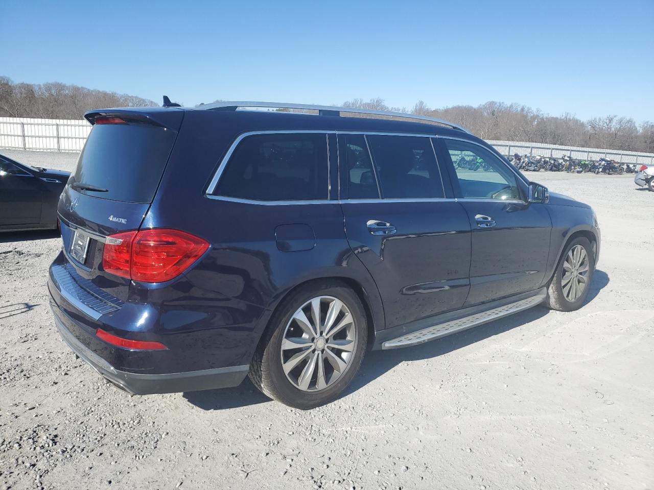 Изображение 3 2015 MERCEDES-BENZ GL 450 4MATIC 2015 с VIN 4JGDF6EE3FA513961