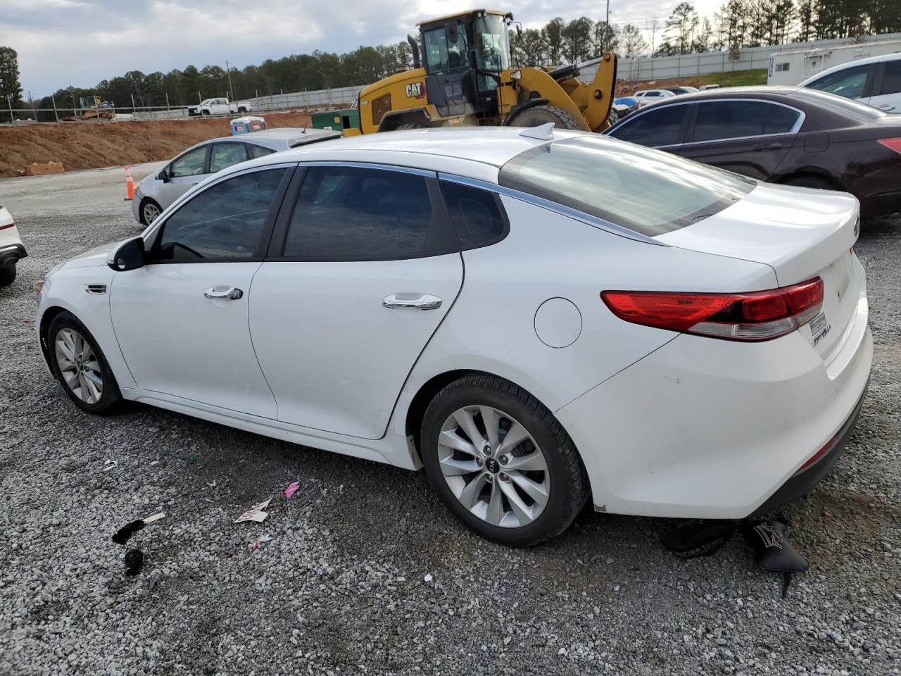 Изображение 2 2016 KIA OPTIMA LX 2016 с VIN 5XXGT4L37GG002646