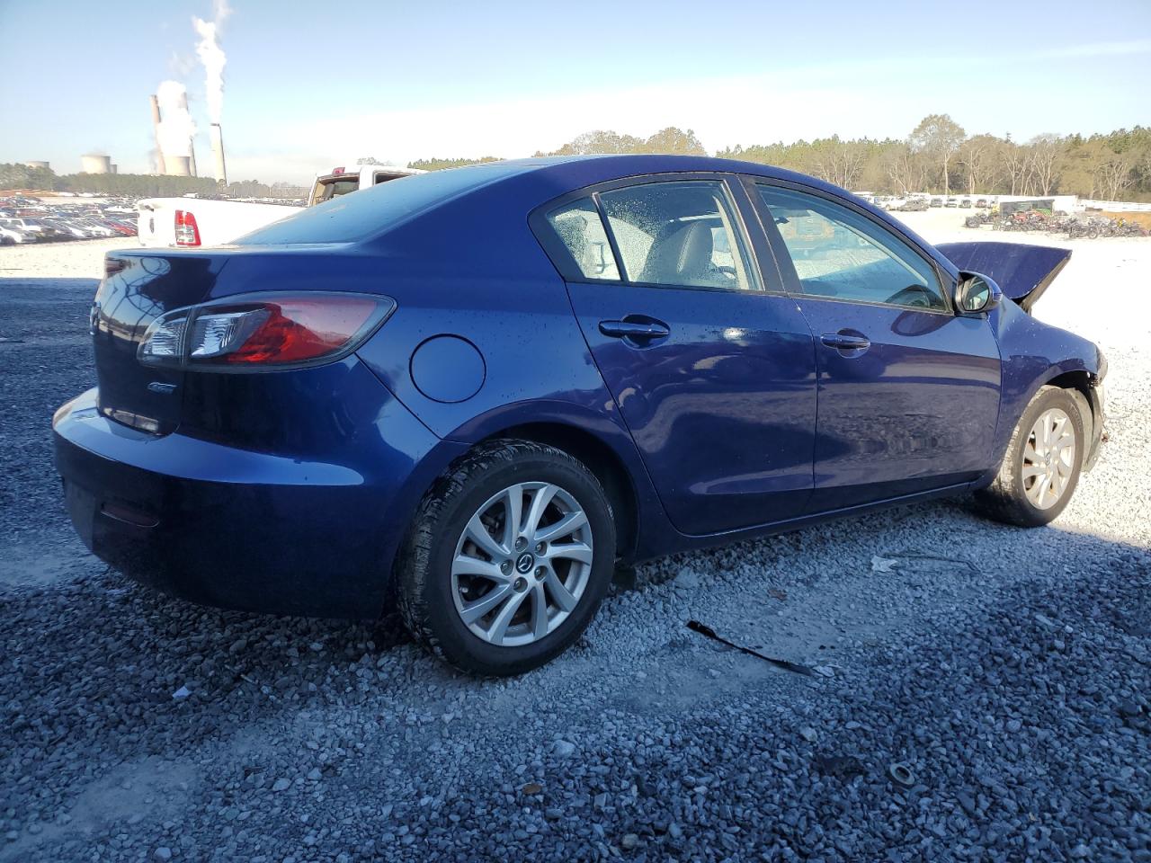 Image 3 of 2013 MAZDA 3 I 2013 with VIN JM1BL1W76D1789006