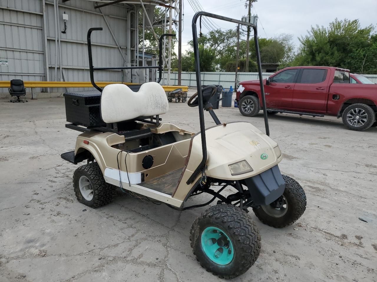 2009 GOLF CART 2009 image