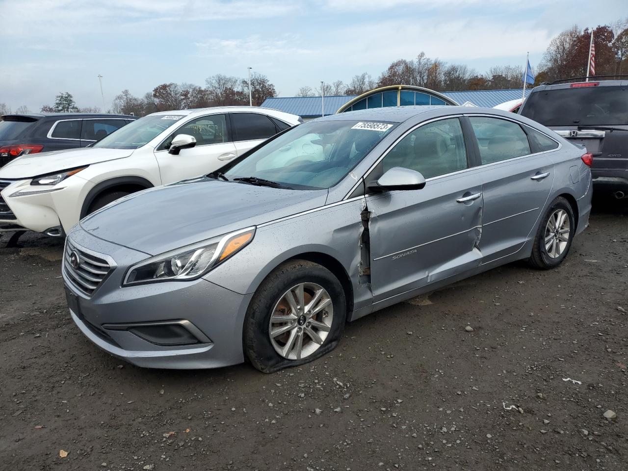 Image 1 of 2016 HYUNDAI SONATA SE 2016 with VIN 5NPE24AF8GH393771