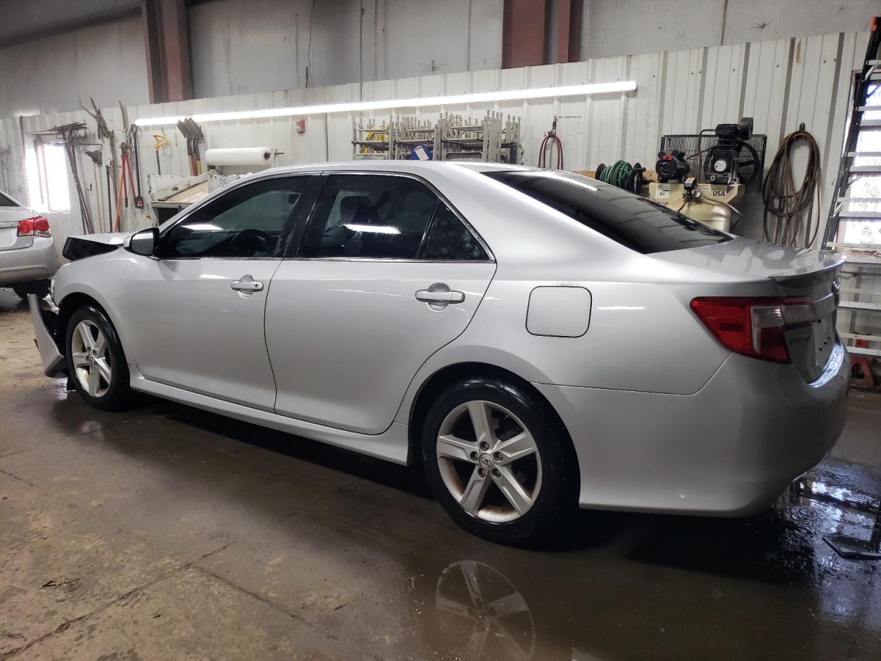 Obraz 2 z 2014 TOYOTA CAMRY L 2014 z VIN 4T1BF1FK3EU348022