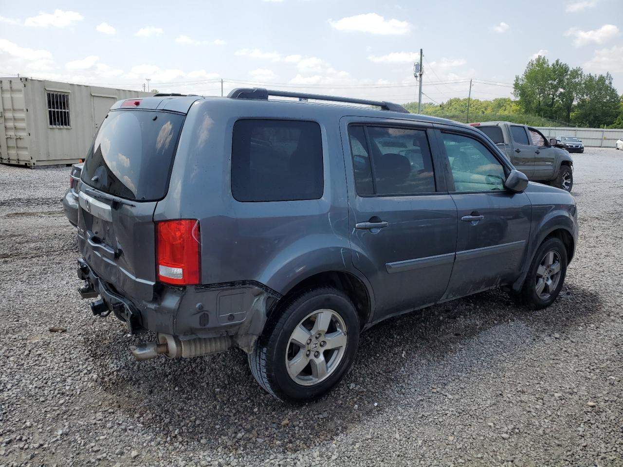 Image 3 of 2011 HONDA PILOT EXL 2011 with VIN 5FNYF3H53BB029791