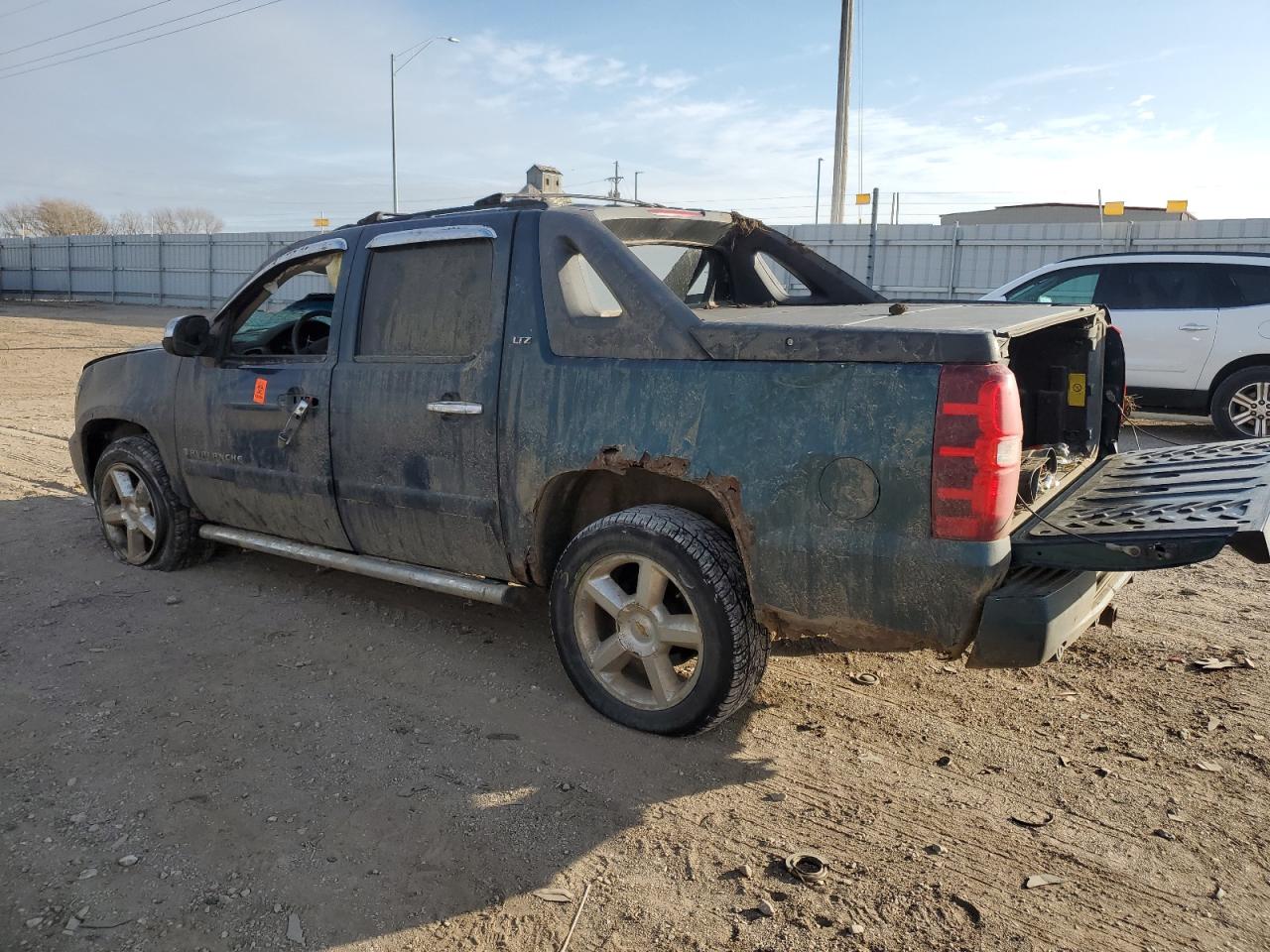 Obraz 2 z 2007 CHEVROLET AVALANCHE K1500 2007 z VIN 3GNFK12327G273682