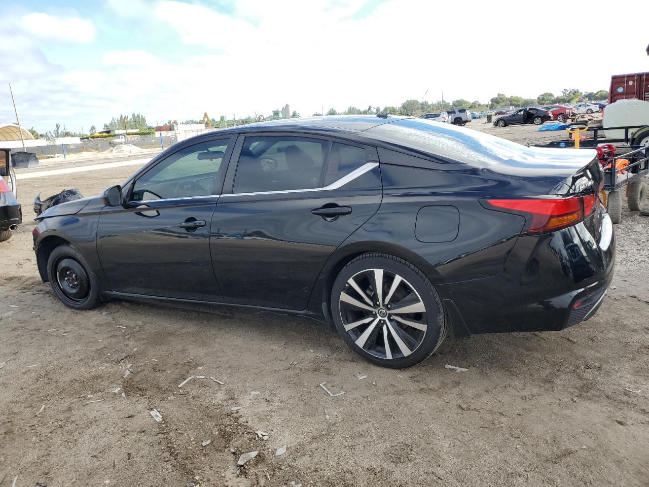 Image 2 of 2020 NISSAN ALTIMA SR 2020 with VIN 1N4BL4CV7LC170721