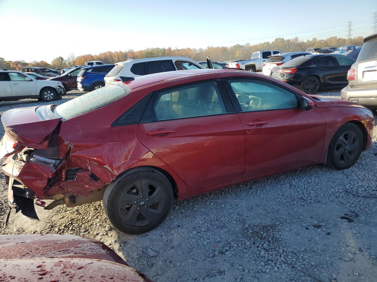 Image 3 of 2022 HYUNDAI ELANTRA SEL 2022 with VIN KMHLM4AG6NU352399