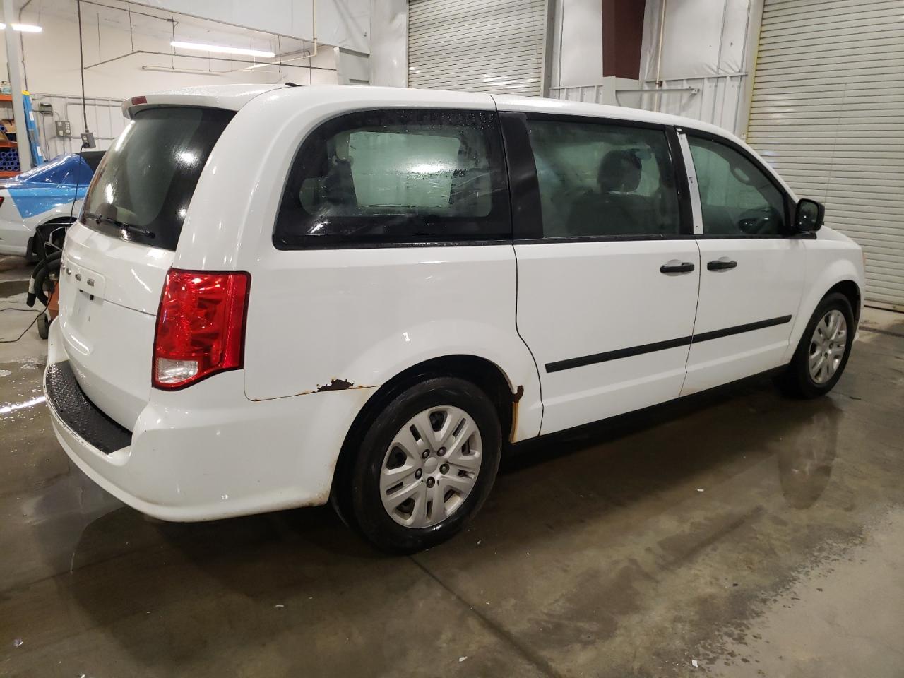 Image 3 of 2013 DODGE GRAND CARAVAN SE 2013 with VIN 2C4RDGBG3DR814279