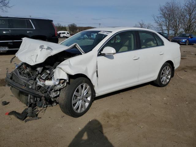 Image 1 of 2010 VOLKSWAGEN JETTA TDI 2010 with VIN 3VWRL7AJ7AM052090