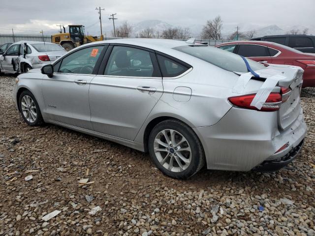 Image 2 of 2019 FORD FUSION SE 2019 with VIN 3FA6P0LU6KR265440