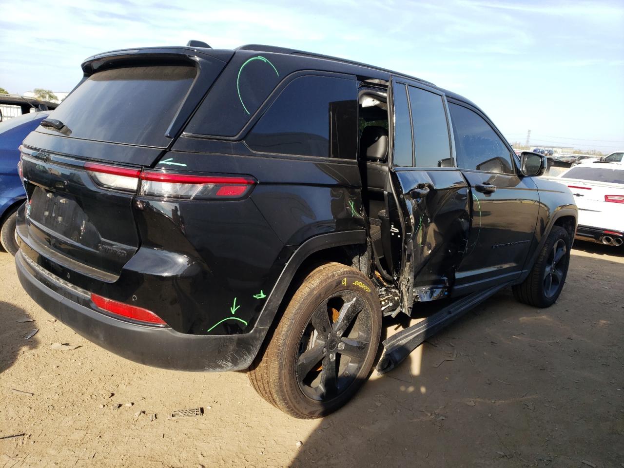 Image 3 of 2023 JEEP GRAND CHEROKEE LIMITED 2023 with VIN 1C4RJHBG3P8818766