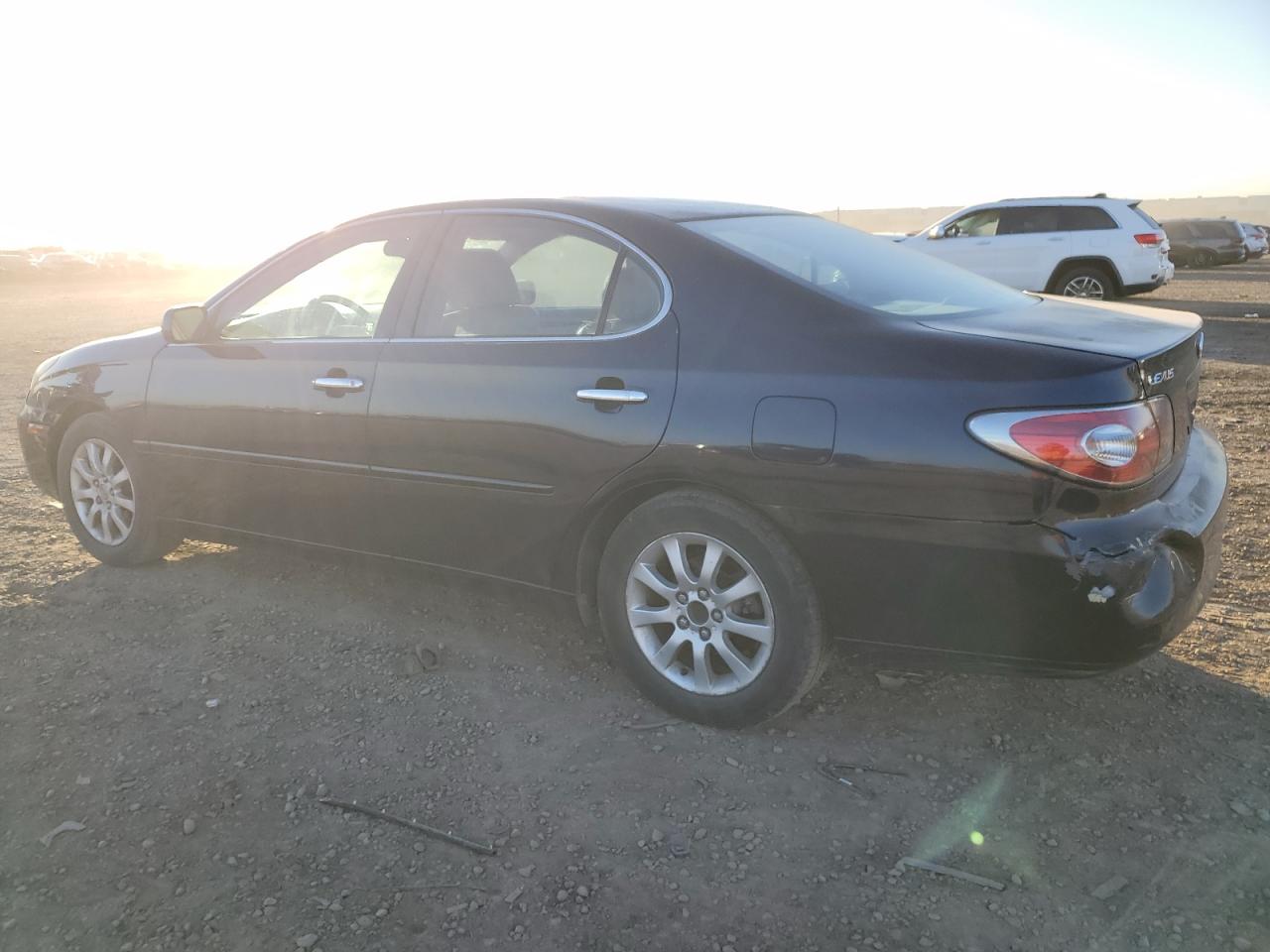 Image 2 of 2003 LEXUS ES 300 2003 with VIN JTHBF30GX30111289