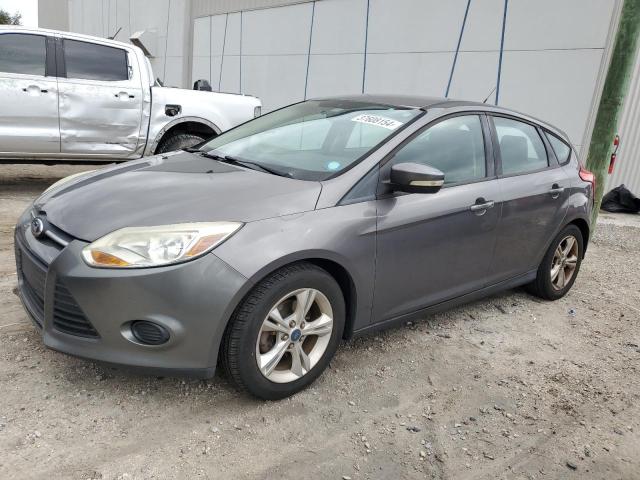 Image 1 of 2013 FORD FOCUS SE 2013 with VIN 1FADP3K28DL104520