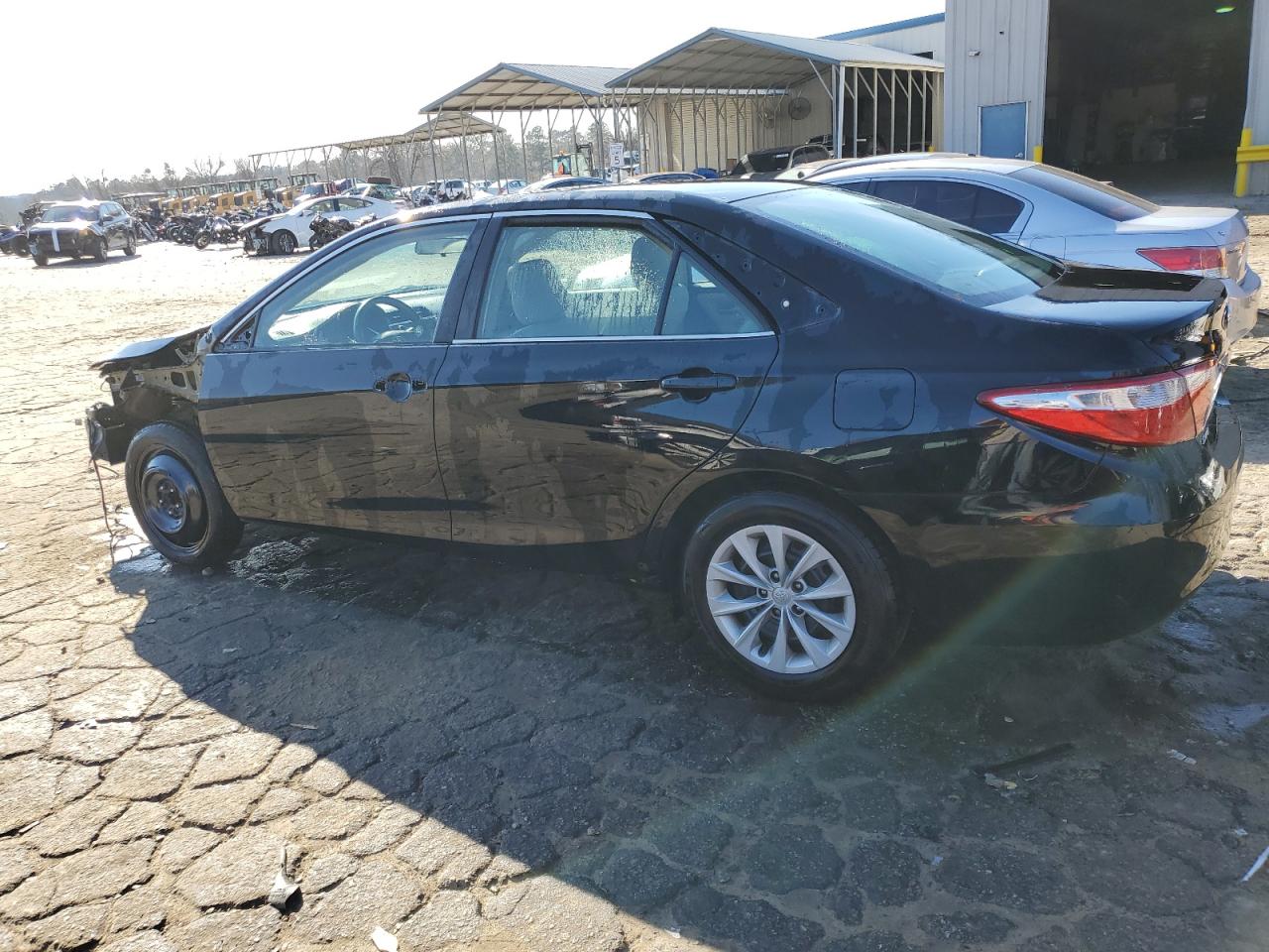 Obraz 2 z 2015 TOYOTA CAMRY LE 2015 z VIN 4T4BF1FK5FR450722
