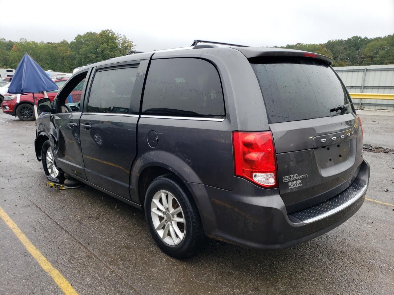Image 2 of 2018 DODGE GRAND CARAVAN SXT 2018 with VIN 2C4RDGCG8JR302012