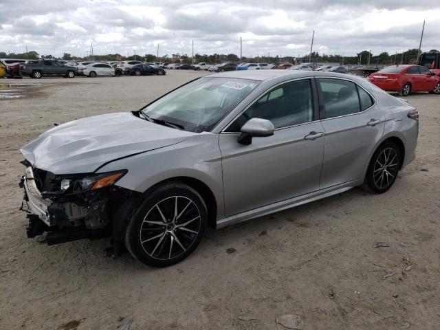Obraz 1 z 2021 TOYOTA CAMRY SE 2021 z VIN 4T1G11AK9MU611530