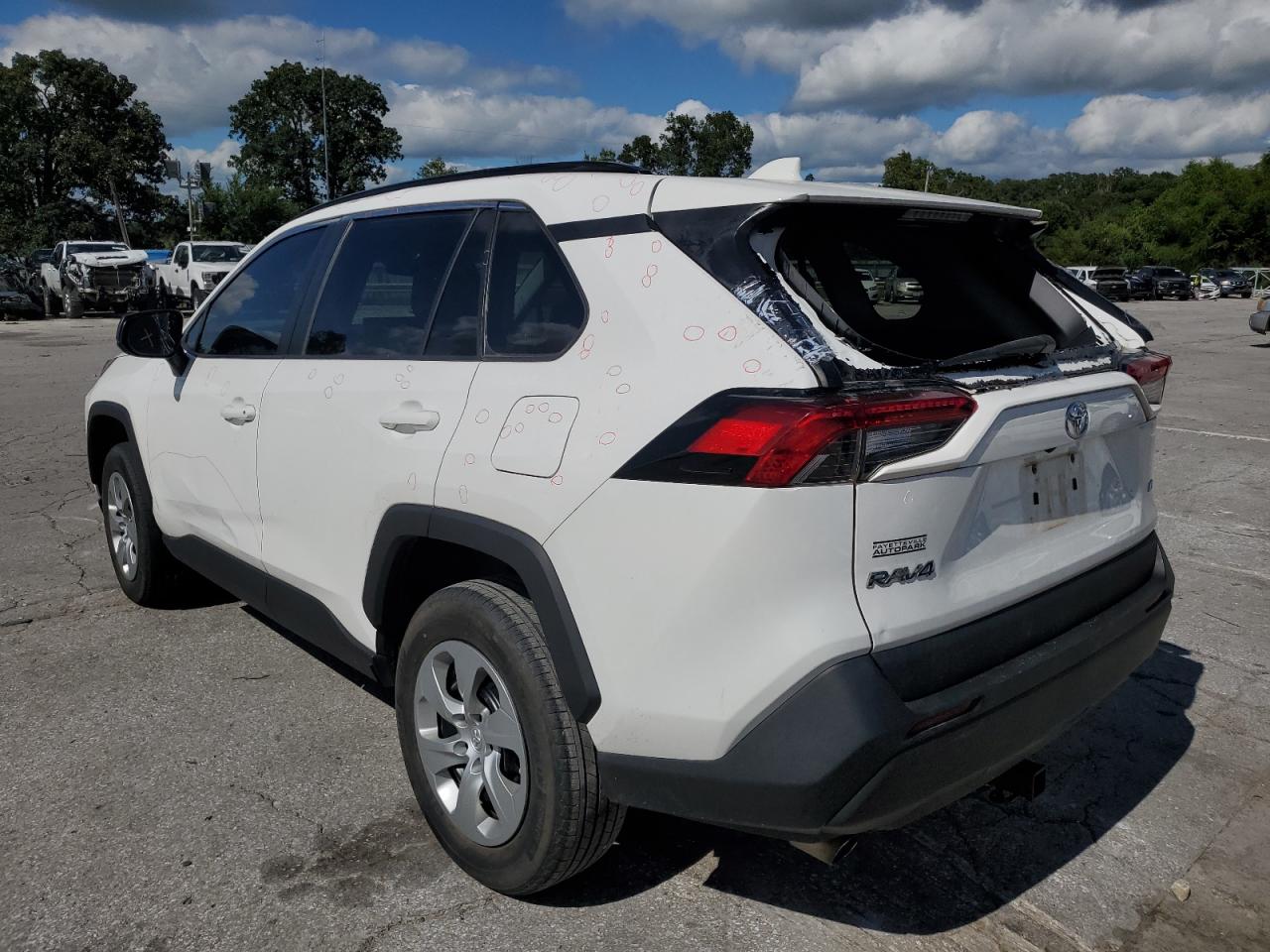 Изображение 2 2019 TOYOTA RAV4 LE 2019 с VIN 2T3H1RFV3KC018225