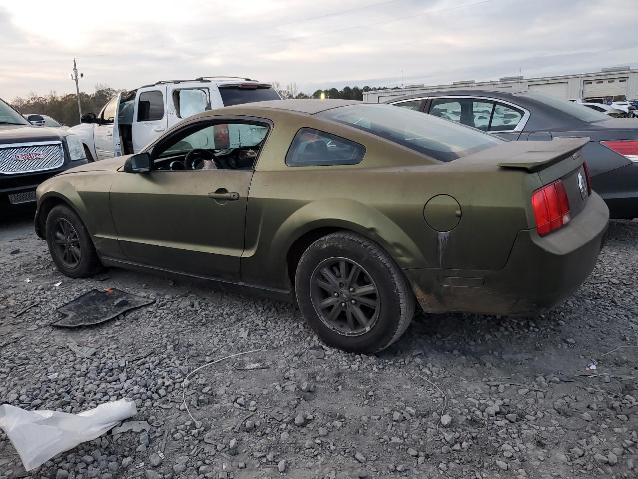 Obraz 2 z 2007 FORD MUSTANG  2007 z VIN 1ZVFT80N675208048