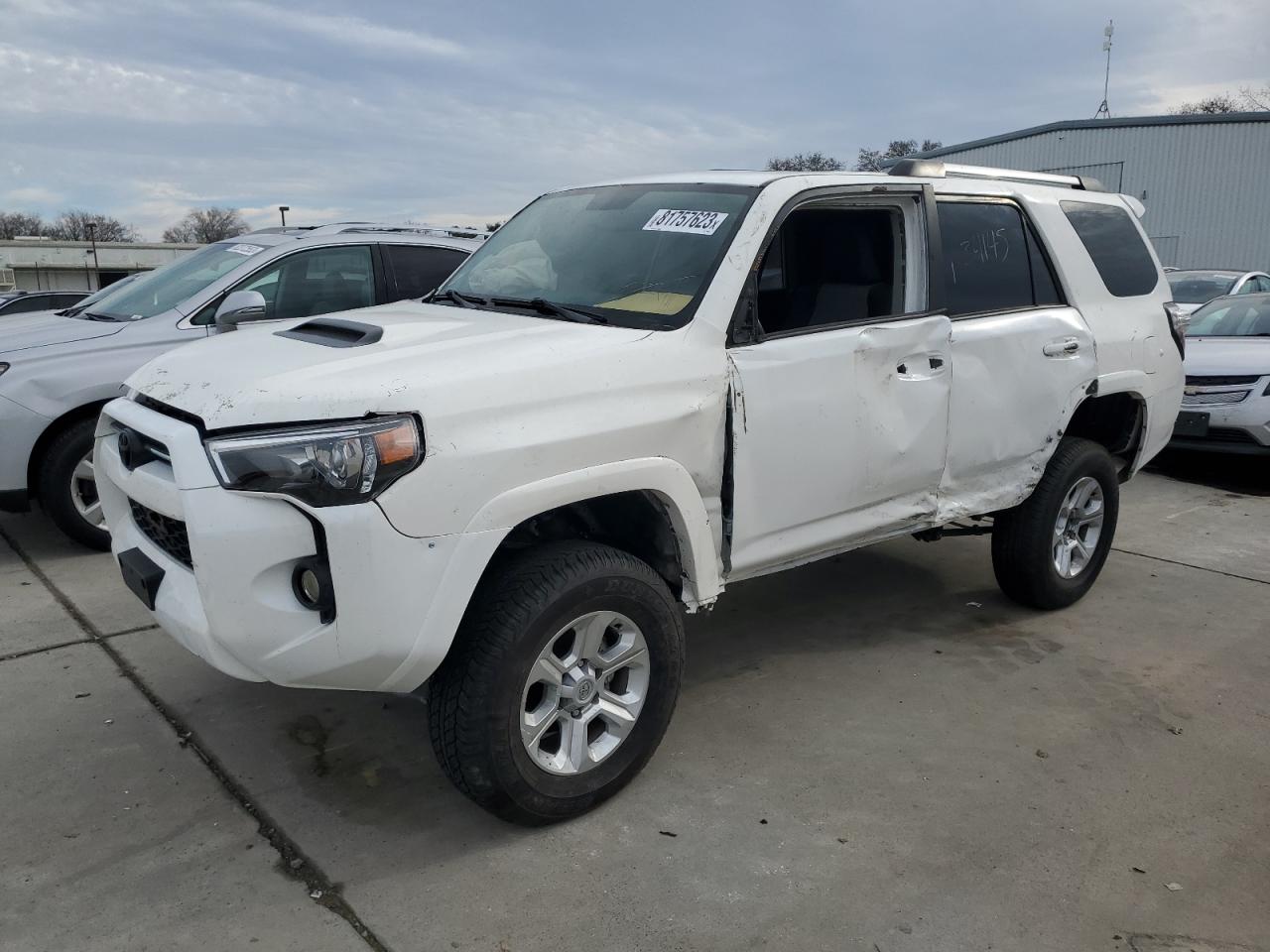 Obraz 1 z 2016 TOYOTA 4RUNNER SR5 2016 z VIN JTEZU5JR1G5145868