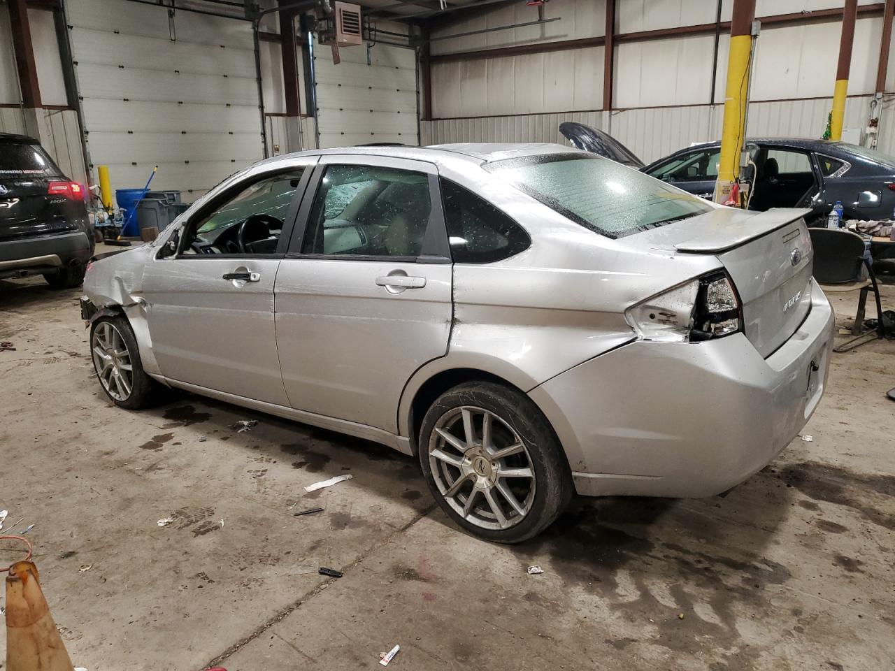 Obraz 2 z 2010 FORD FOCUS SES 2010 z VIN 1FAHP3GN8AW118187