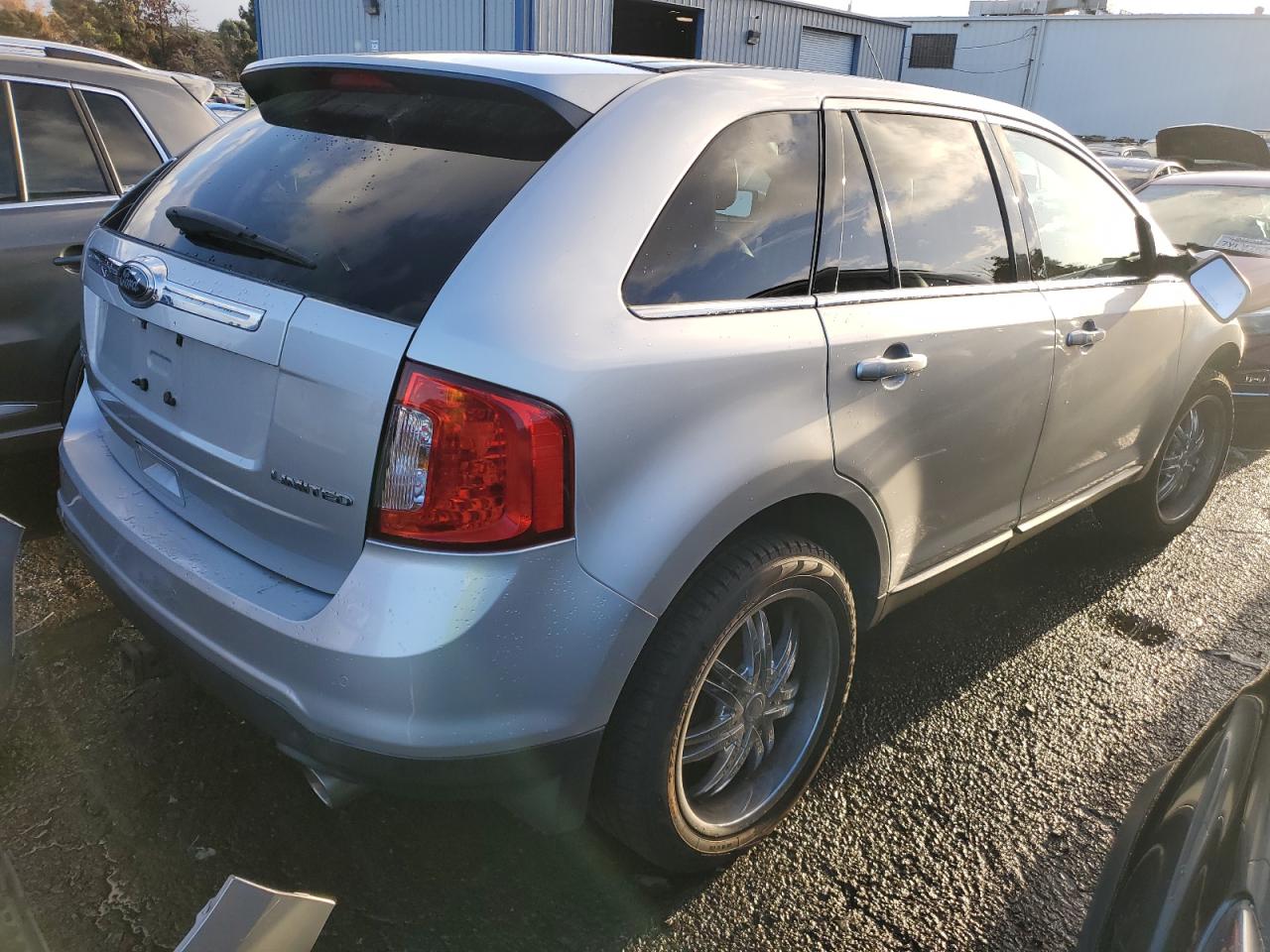 Image 3 of 2013 FORD EDGE LIMITED 2013 with VIN 2FMDK3KCXDBA37187