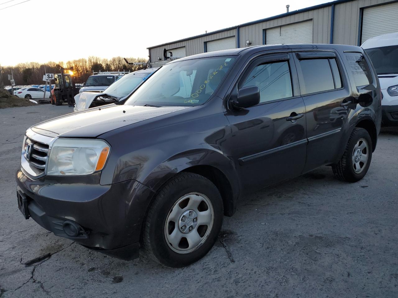 Image 1 of 2012 HONDA PILOT LX 2012 with VIN 5FNYF4H28CB005113