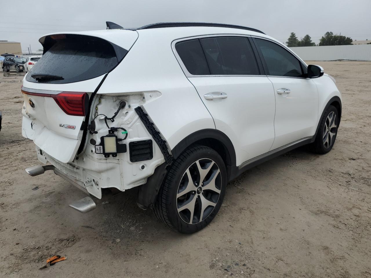 Image 3 of 2018 KIA SPORTAGE SX 2018 with VIN KNDPR3A64J7359854