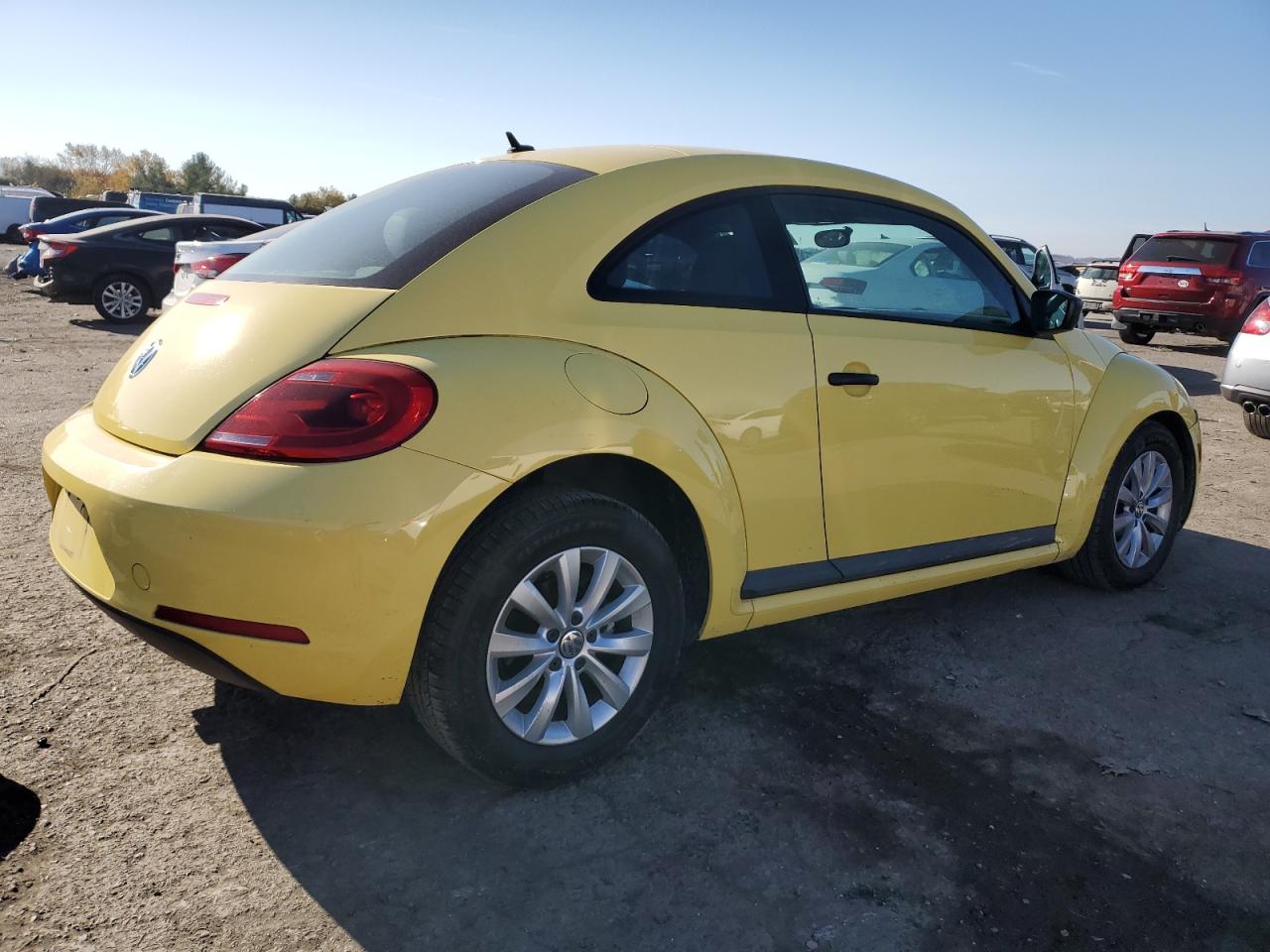 Obraz 3 z 2015 VOLKSWAGEN BEETLE 1.8T 2015 z VIN 3VWF17AT7FM651301