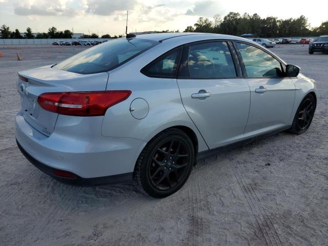 Obraz 3 z 2016 FORD FOCUS SE 2016 z VIN 1FADP3F21GL307523