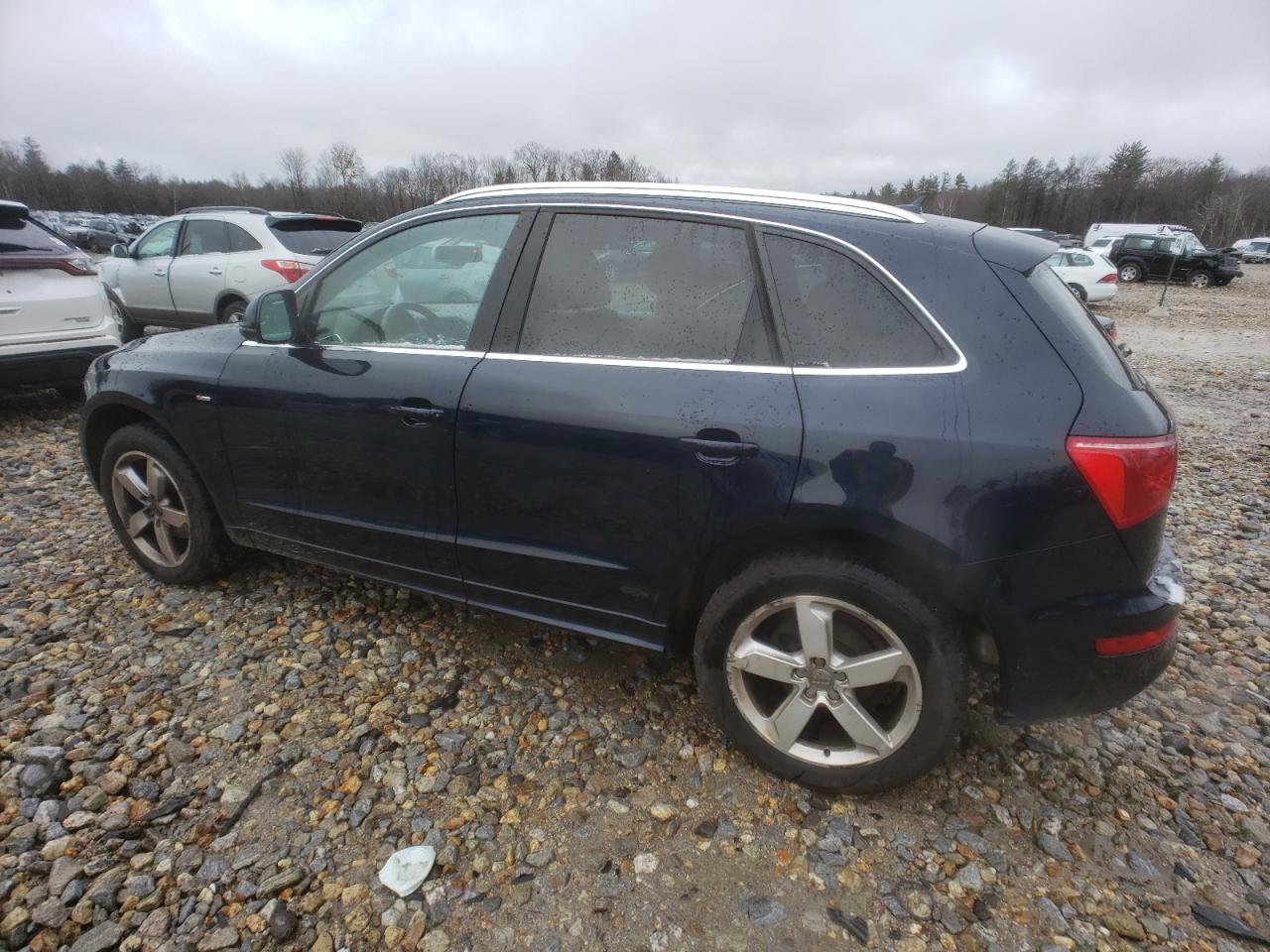 Obraz 2 z 2011 AUDI Q5 PREMIUM PLUS 2011 z VIN WA1DKAFP5BA071398