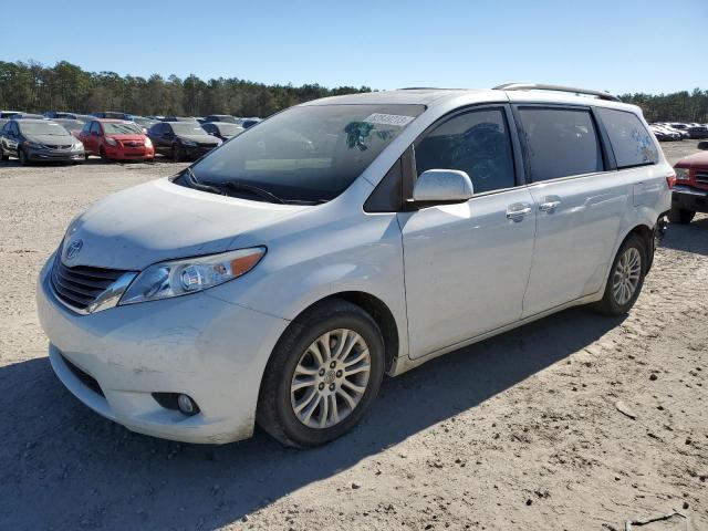 Image 1 of 2017 TOYOTA SIENNA XLE 2017 with VIN 5TDYZ3DC5HS786272