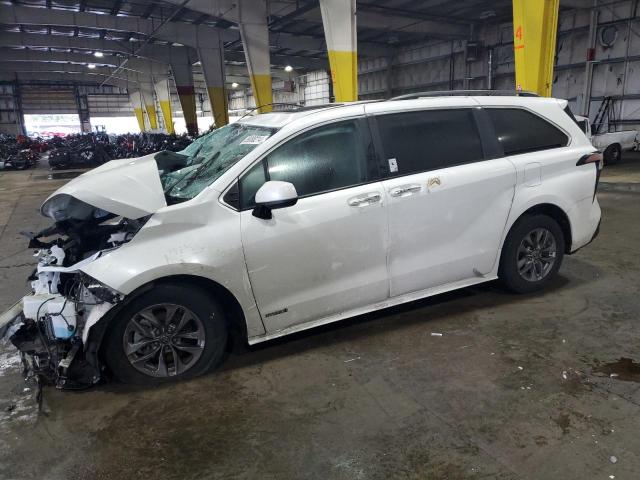 2021 TOYOTA SIENNA XLE 2021 image