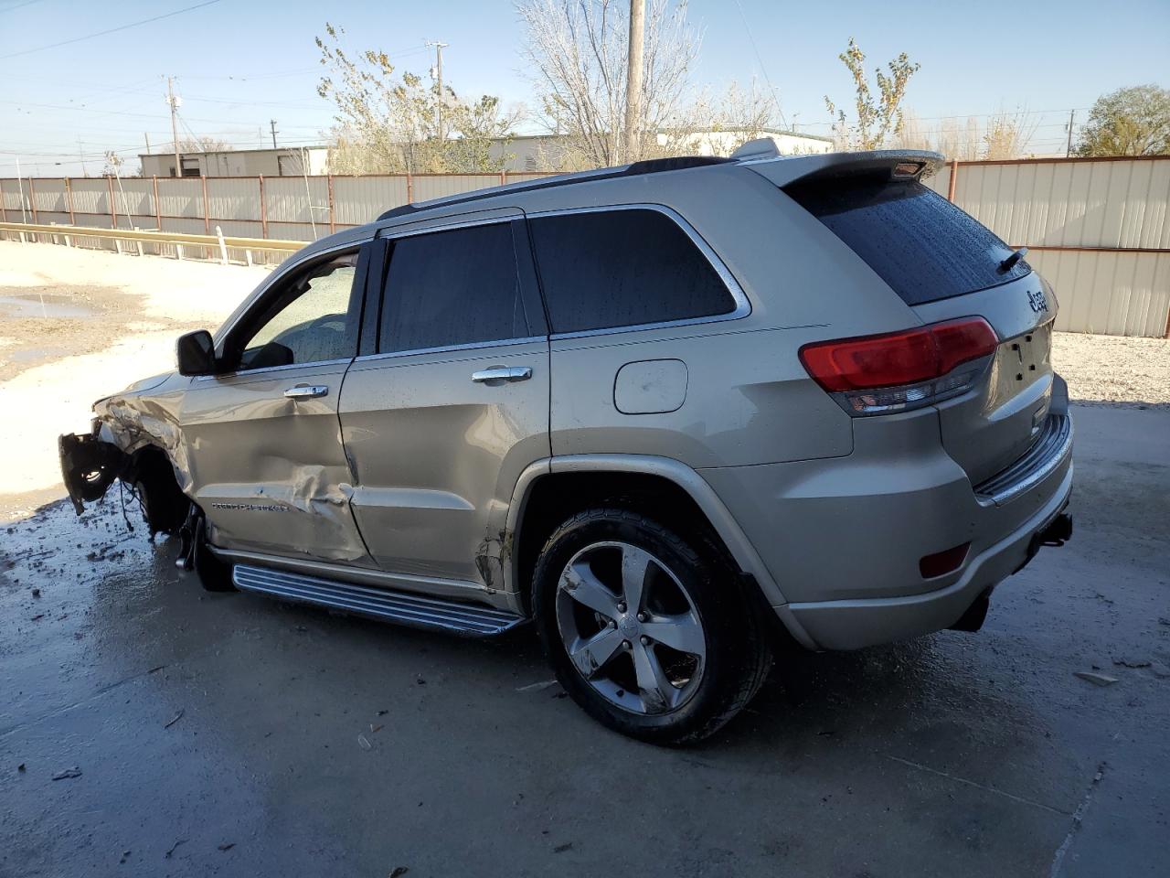 Изображение 2 2014 JEEP GRAND CHEROKEE OVERLAND 2014 с VIN 1C4RJECT0EC212393