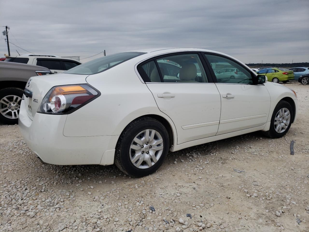 Image 3 of 2010 NISSAN ALTIMA BASE 2010 with VIN 1N4AL2AP0AN475273