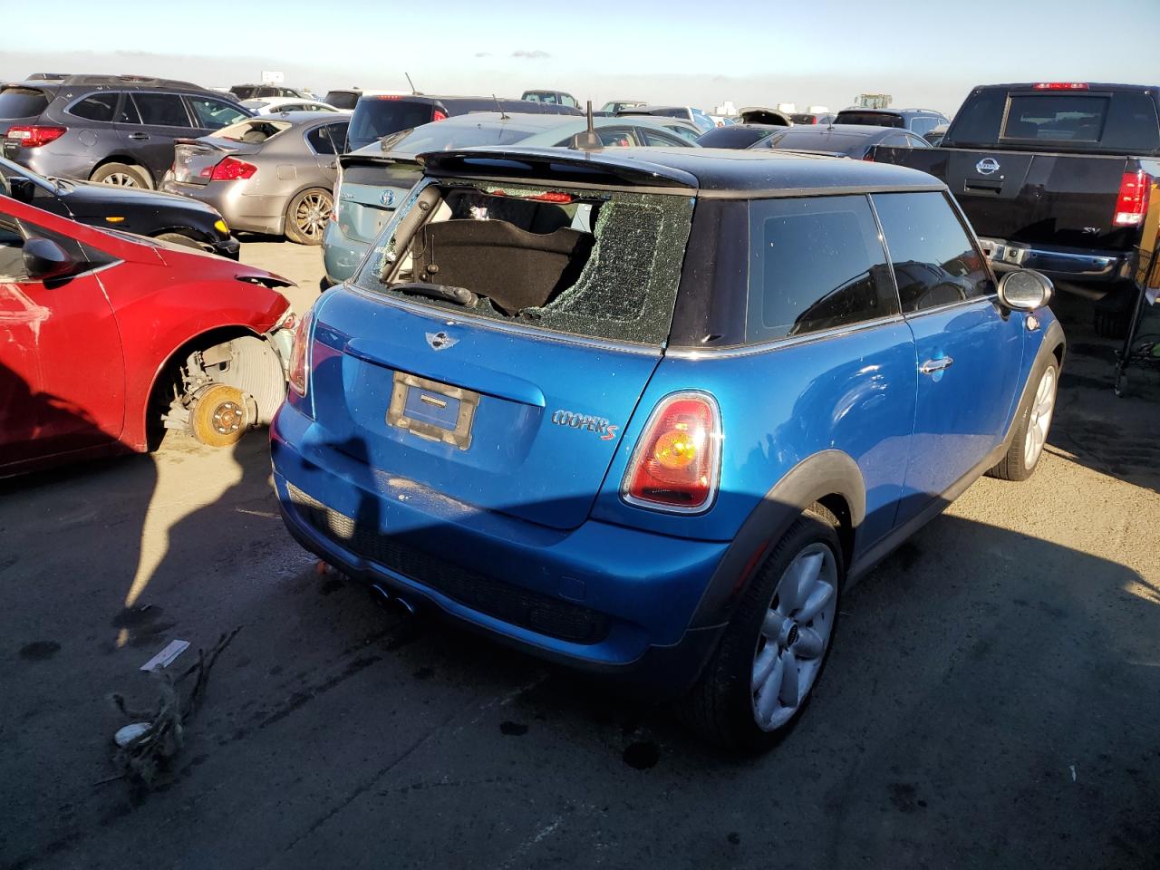 Изображение 3 2008 MINI COOPER S 2008 с VIN WMWMF73528TV35600