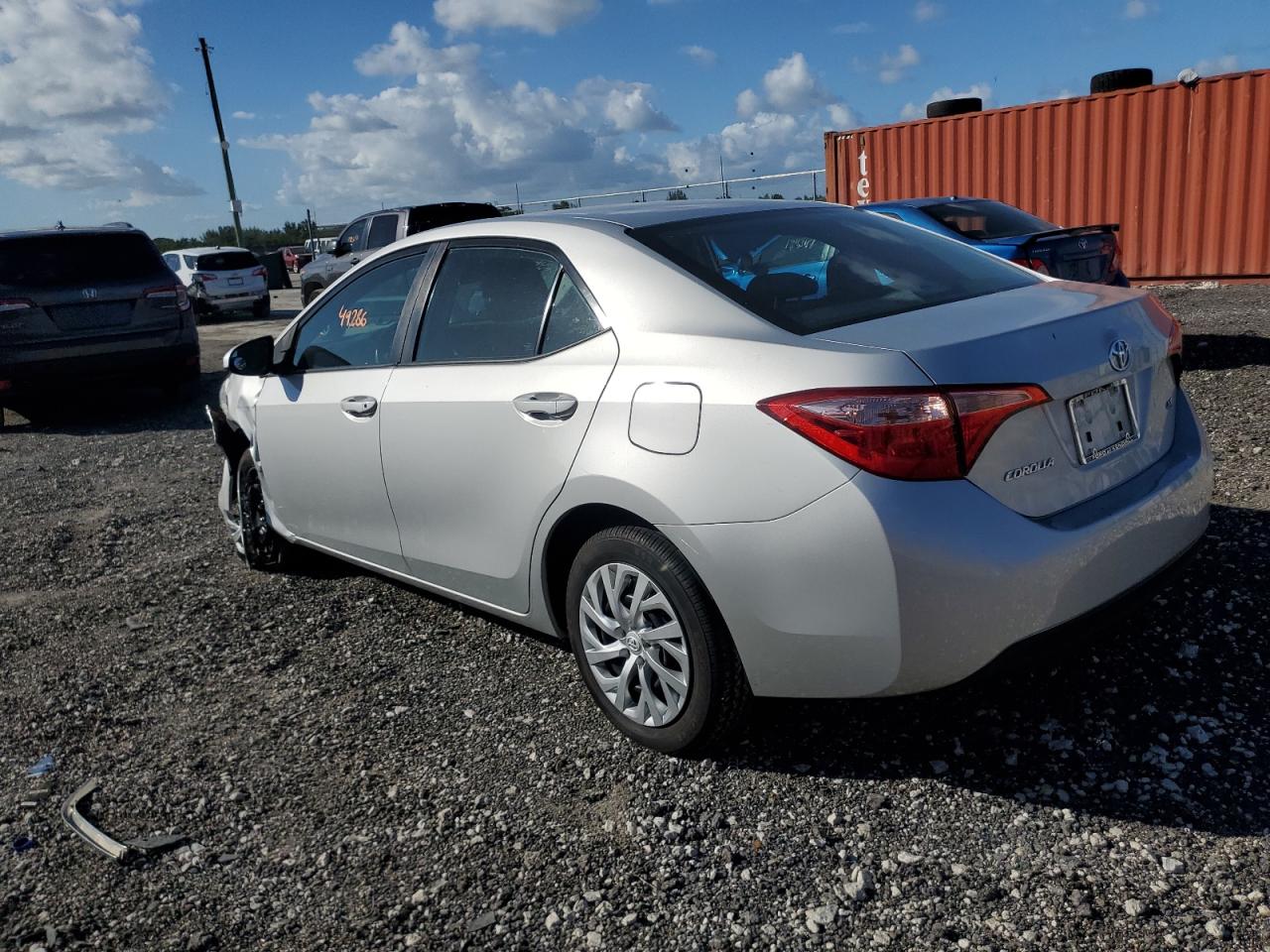 Изображение 2 2019 TOYOTA COROLLA L 2019 с VIN 5YFBURHE3KP938309