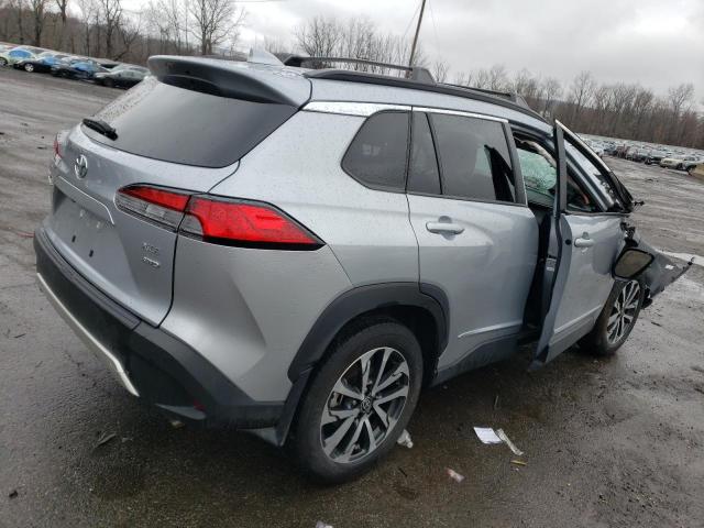 Image 3 of 2022 TOYOTA COROLLA CROSS XLE 2022 with VIN 7MUDAABG9NV036407