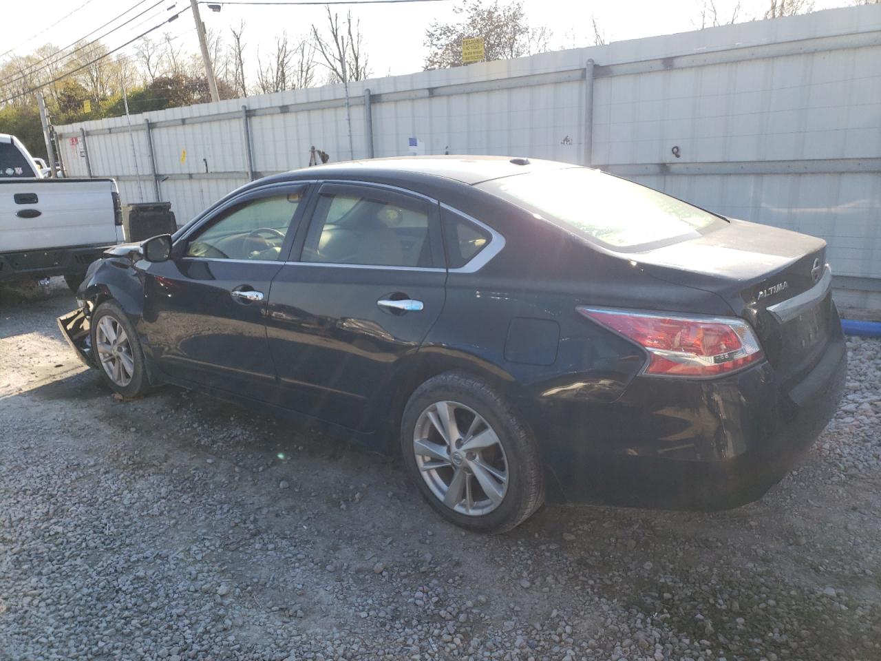 Image 2 of 2015 NISSAN ALTIMA 2.5 2015 with VIN 1N4AL3AP5FC121824