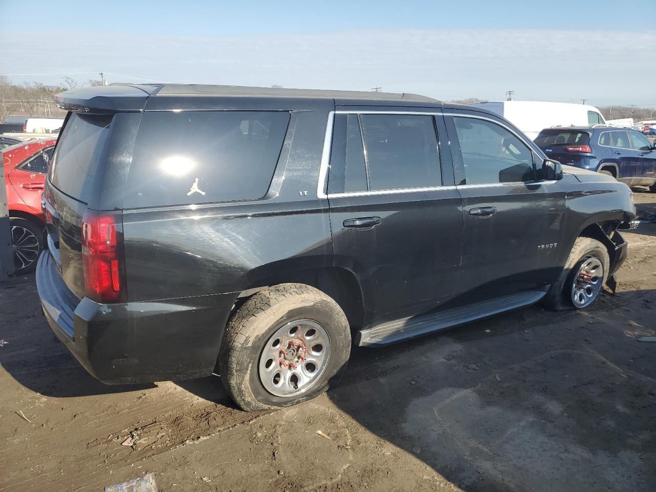 Image 3 of 2015 CHEVROLET TAHOE K1500 LT 2015 with VIN 1GNSKBKC8FR720485