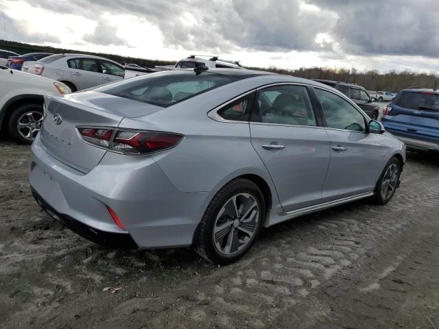Image 3 of 2019 HYUNDAI SONATA HYBRID 2019 with VIN KMHE34L31KA091041