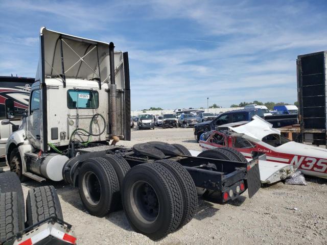 Image 3 of 2018 KENWORTH CONSTRUCTION T680 2018 with VIN 1XKYDP9X5JJ217320